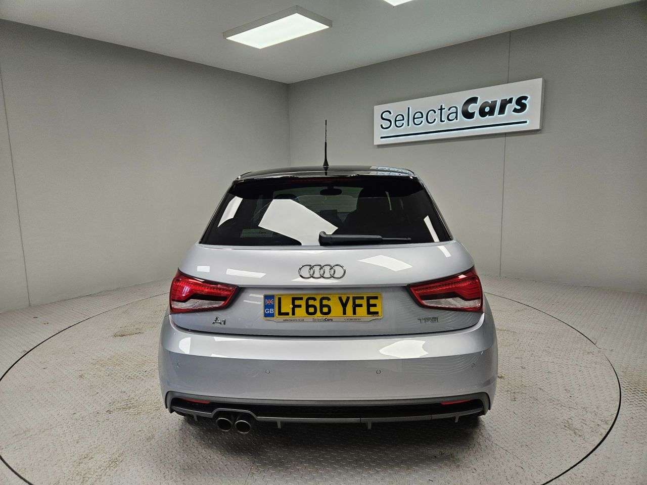 2016 AUDI A1 2016 AUDI A1