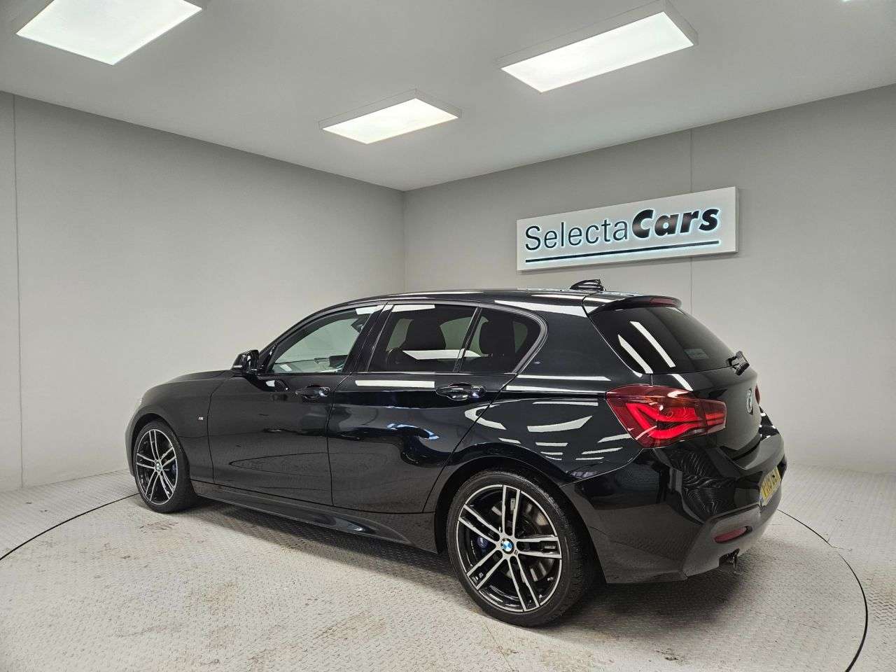 2019 BMW 1 SERIES 2019 BMW 1 SERIES