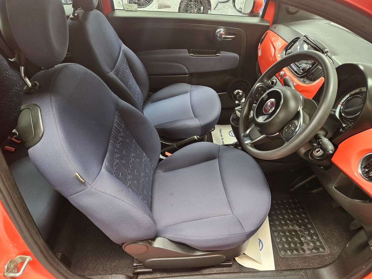 2021 FIAT 500 2021 FIAT 500