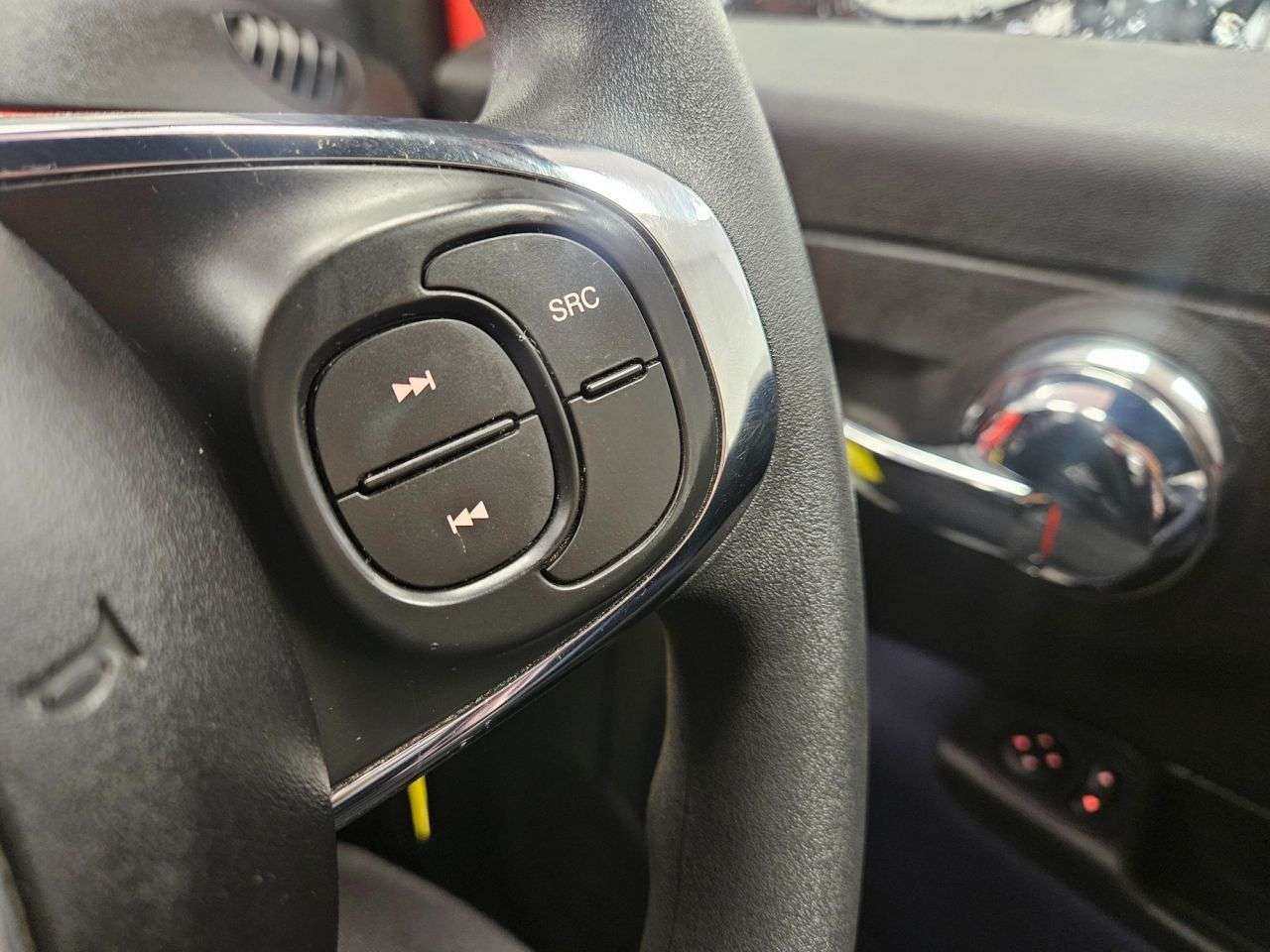 2021 FIAT 500 2021 FIAT 500