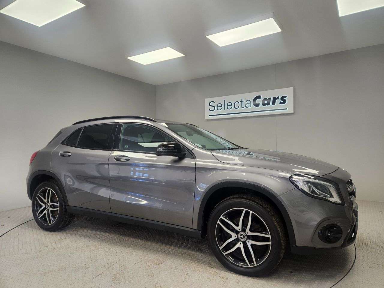 2019 MERCEDES-BENZ 180 2019 MERCEDES-BENZ 180