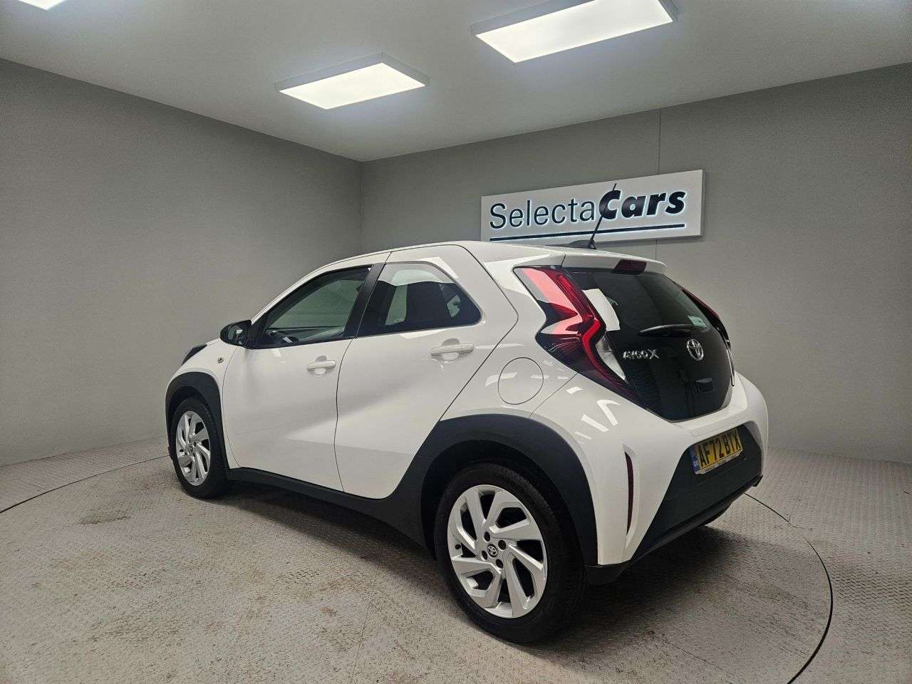2022 TOYOTA AYGO X 2022 TOYOTA AYGO X