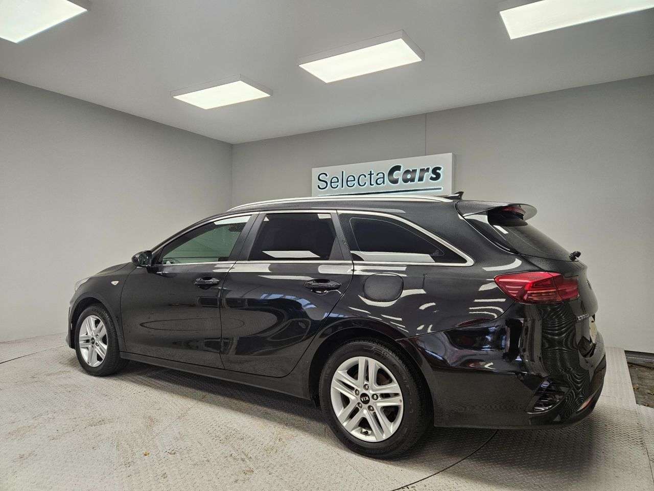 2021 KIA CEED 2021 KIA CEED