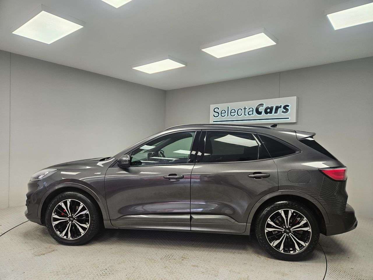 2021 FORD KUGA 2021 FORD KUGA