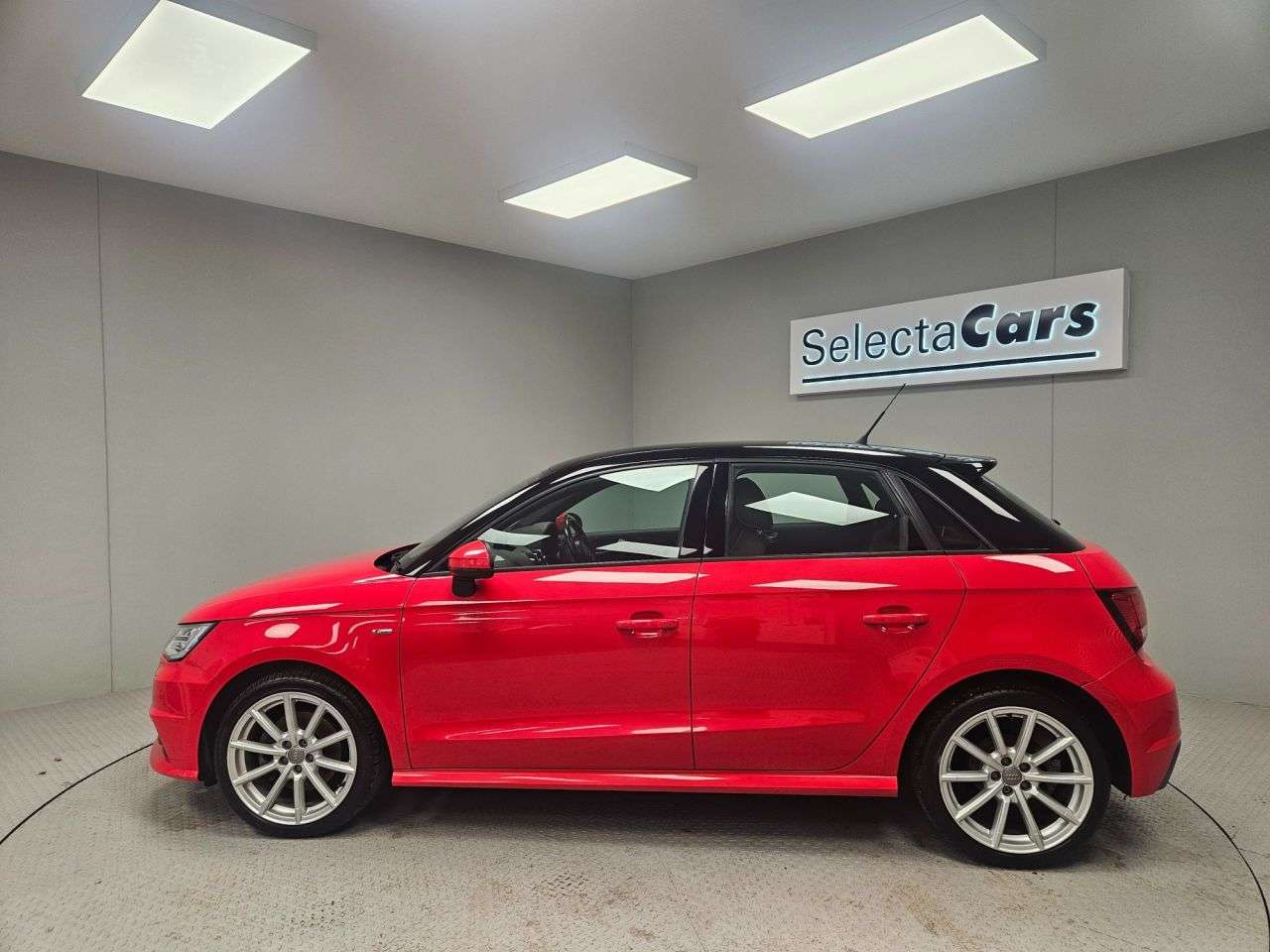 2018 AUDI A1 2018 AUDI A1