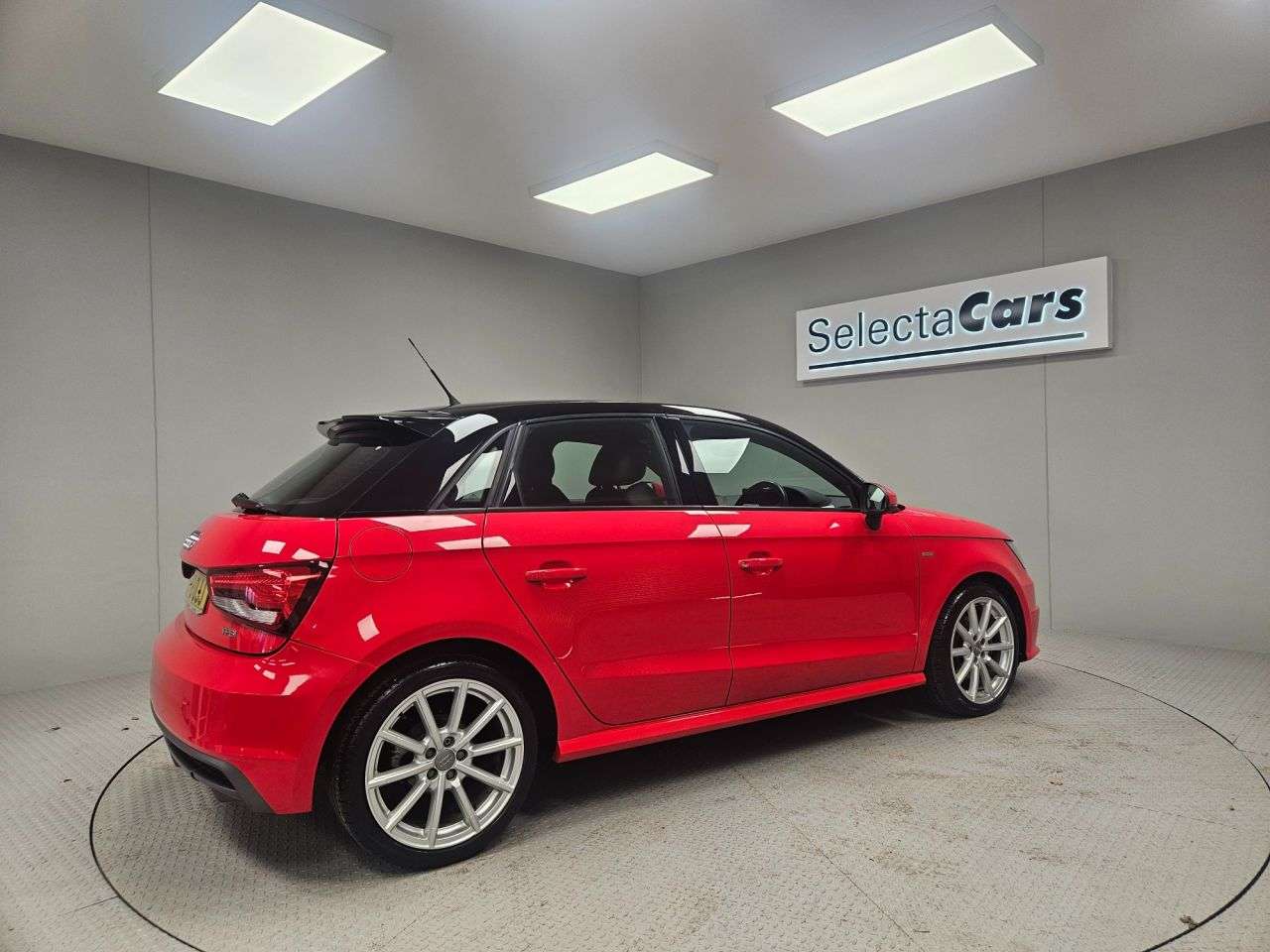 2018 AUDI A1 2018 AUDI A1
