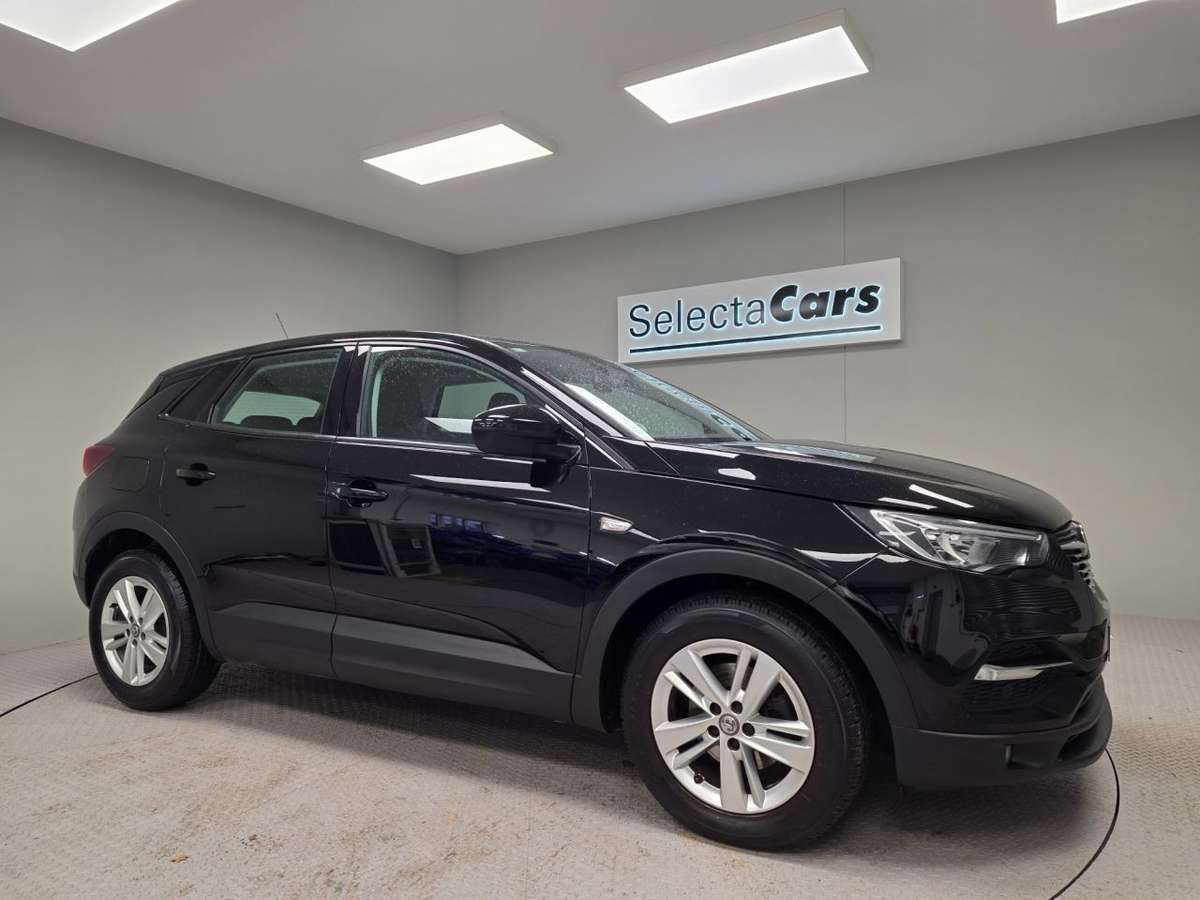 Check out this Vauxhall Grandland X 2019 Petrol Manual