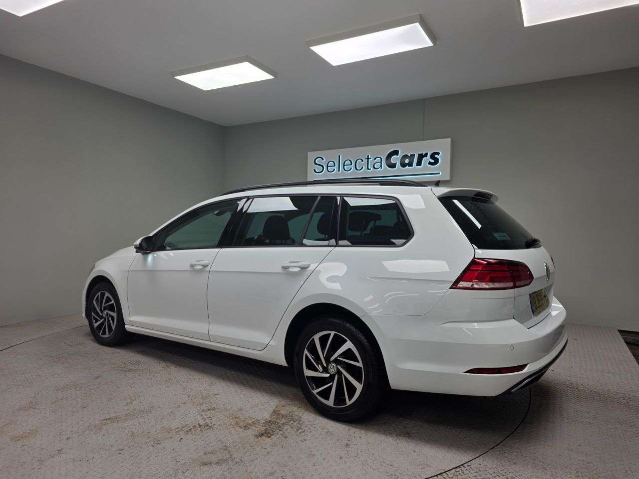 2019 VOLKSWAGEN GOLF 2019 VOLKSWAGEN GOLF