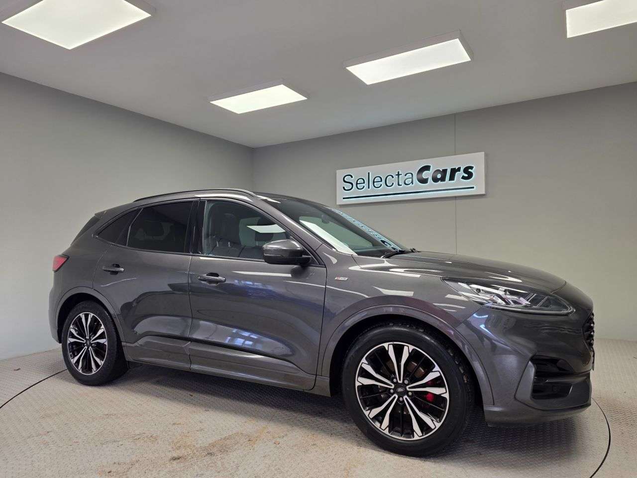 A 2020 FORD KUGA 1.5 EcoBlue ST-Line X Edition SUV 5dr Diesel Manual Euro 6 (s/s) (120 ps) A 2020 FORD KUGA 1.5 EcoBlue ST-Line X Edition SUV 5dr Diesel Manual Euro 6 (s/s) (120 ps)