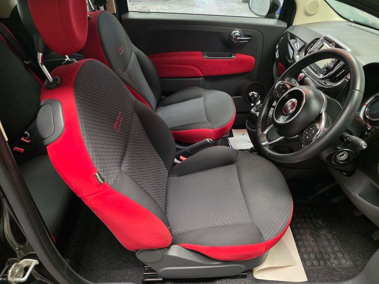 2018 FIAT 500 2018 FIAT 500