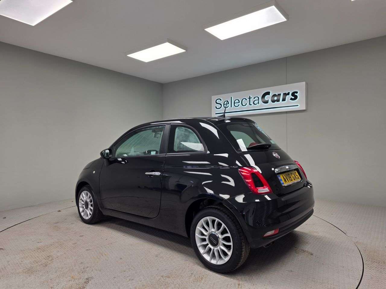 2018 FIAT 500 2018 FIAT 500