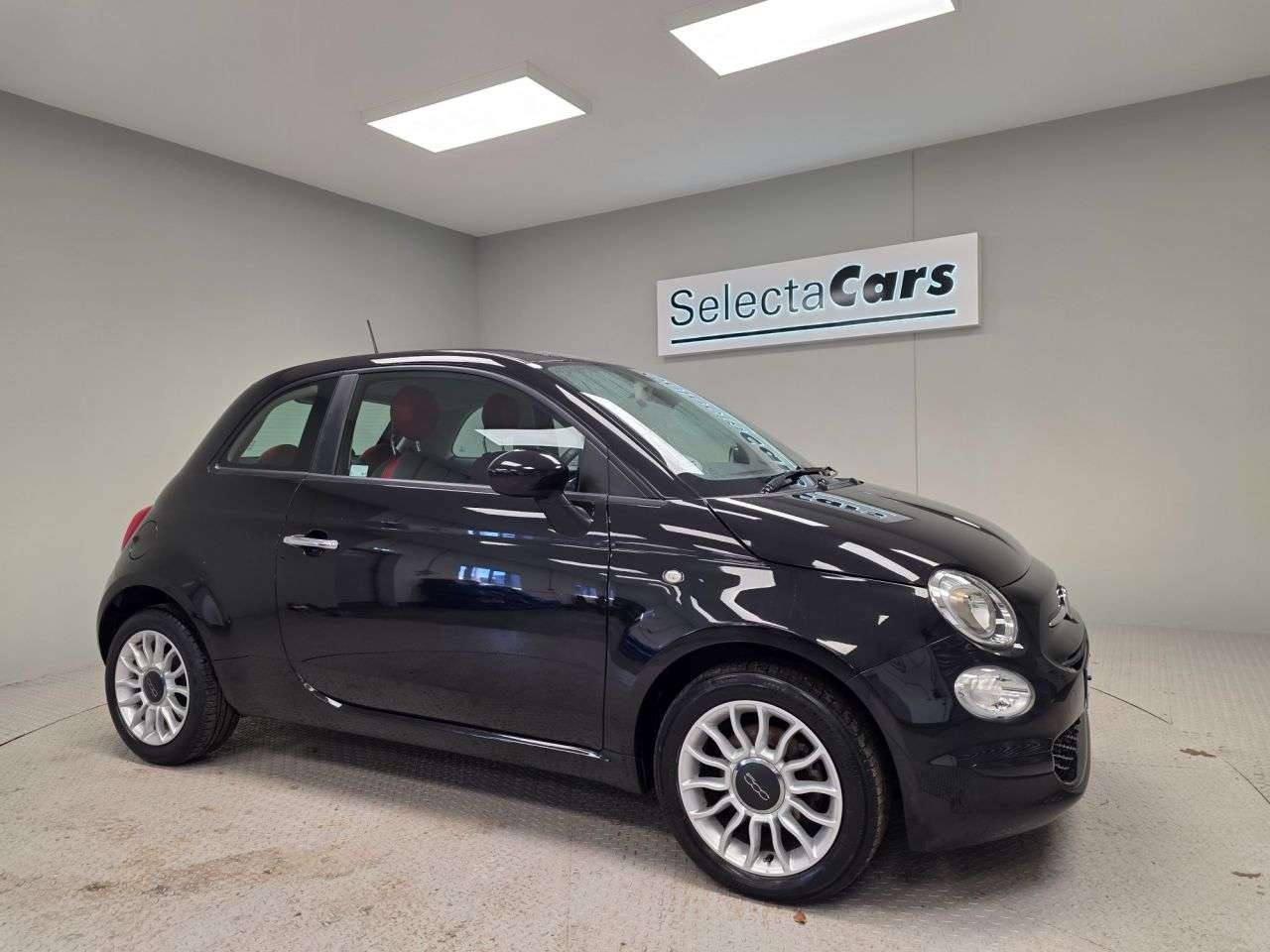 2018 FIAT 500 2018 FIAT 500