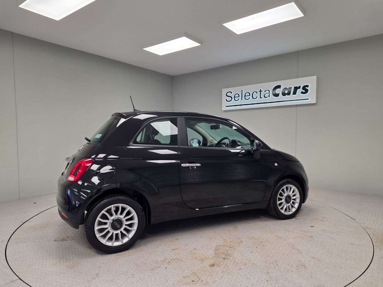 2018 FIAT 500 2018 FIAT 500