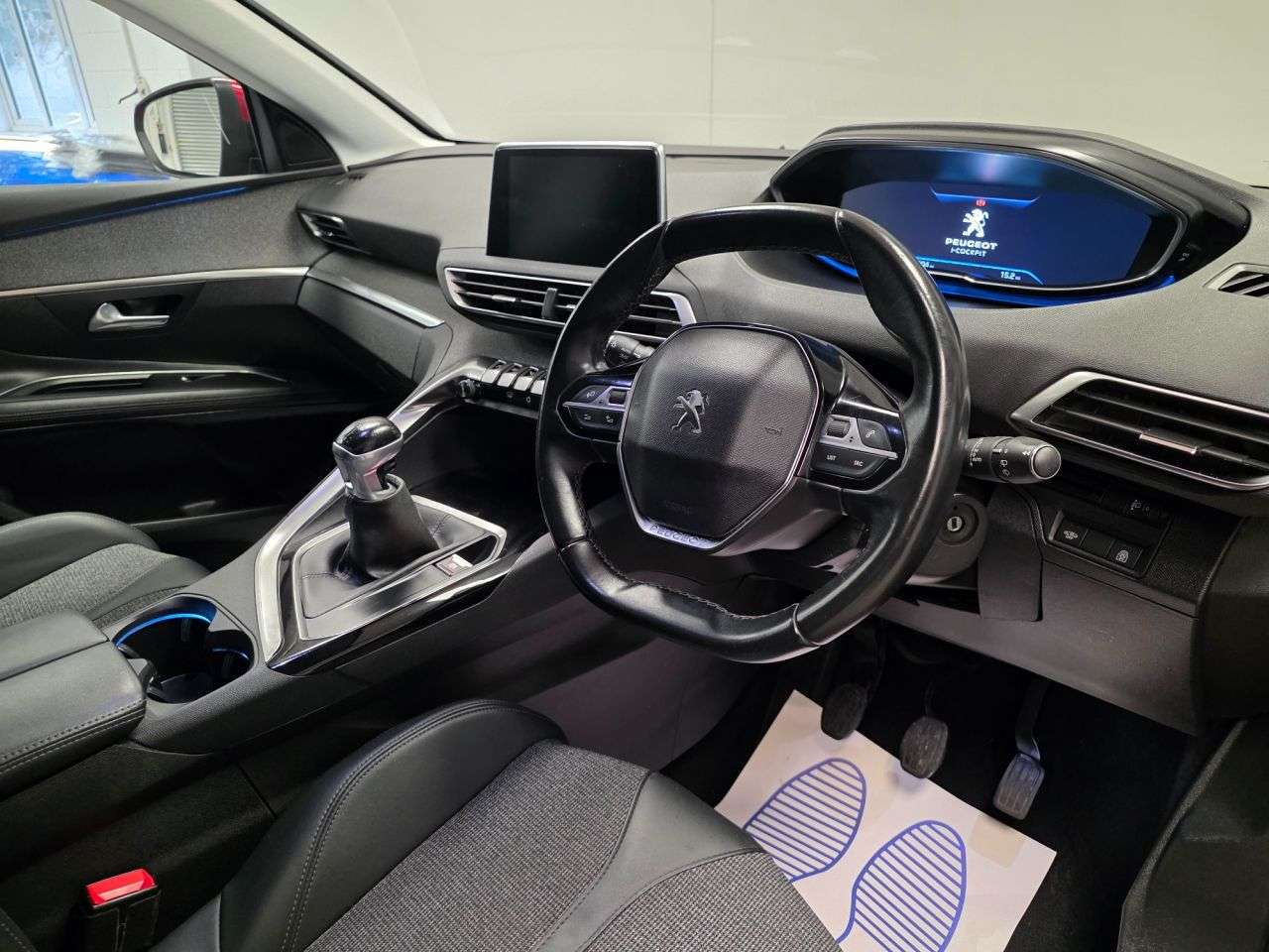 2020 PEUGEOT 3008 2020 PEUGEOT 3008