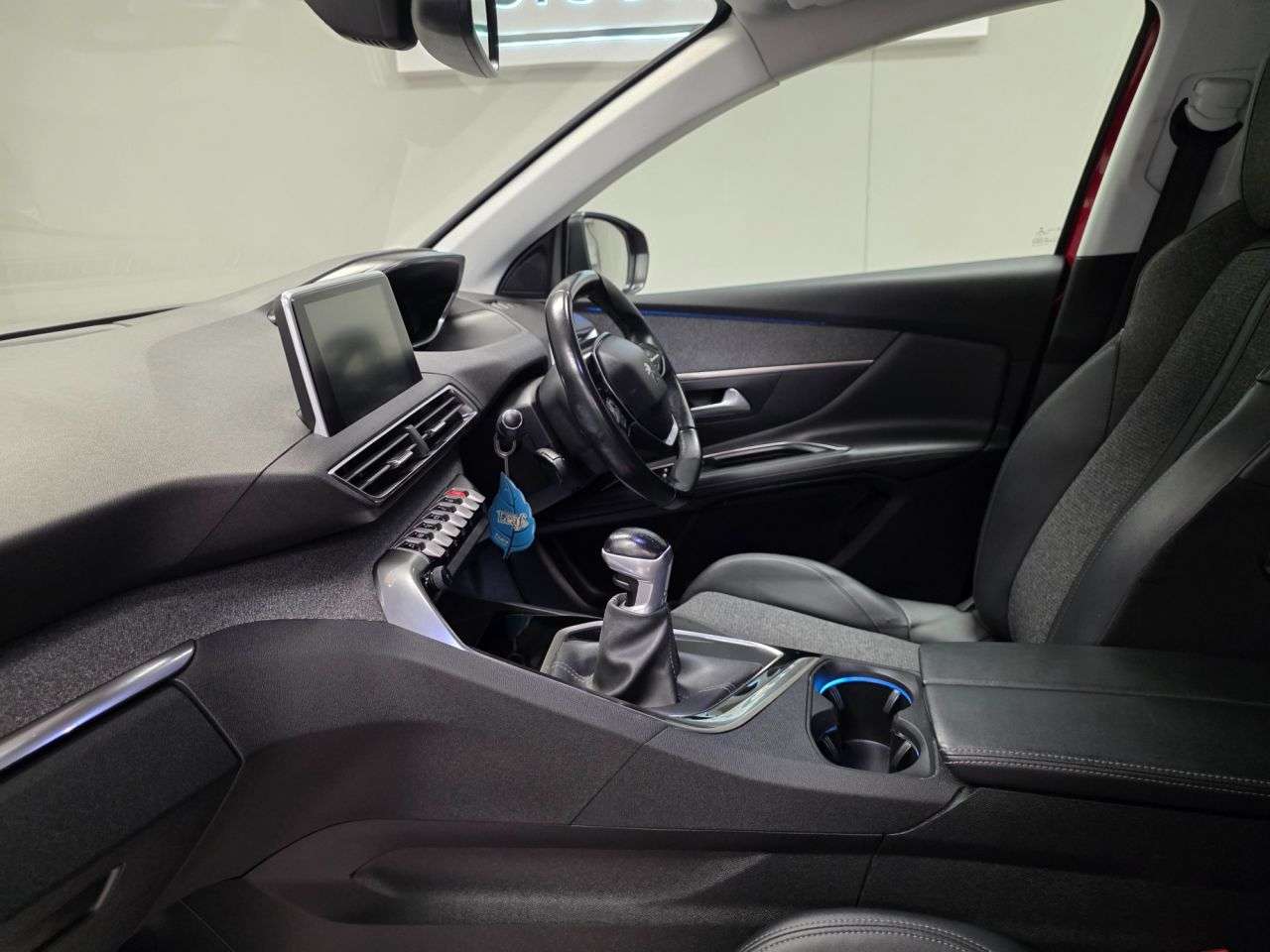 2020 PEUGEOT 3008 2020 PEUGEOT 3008