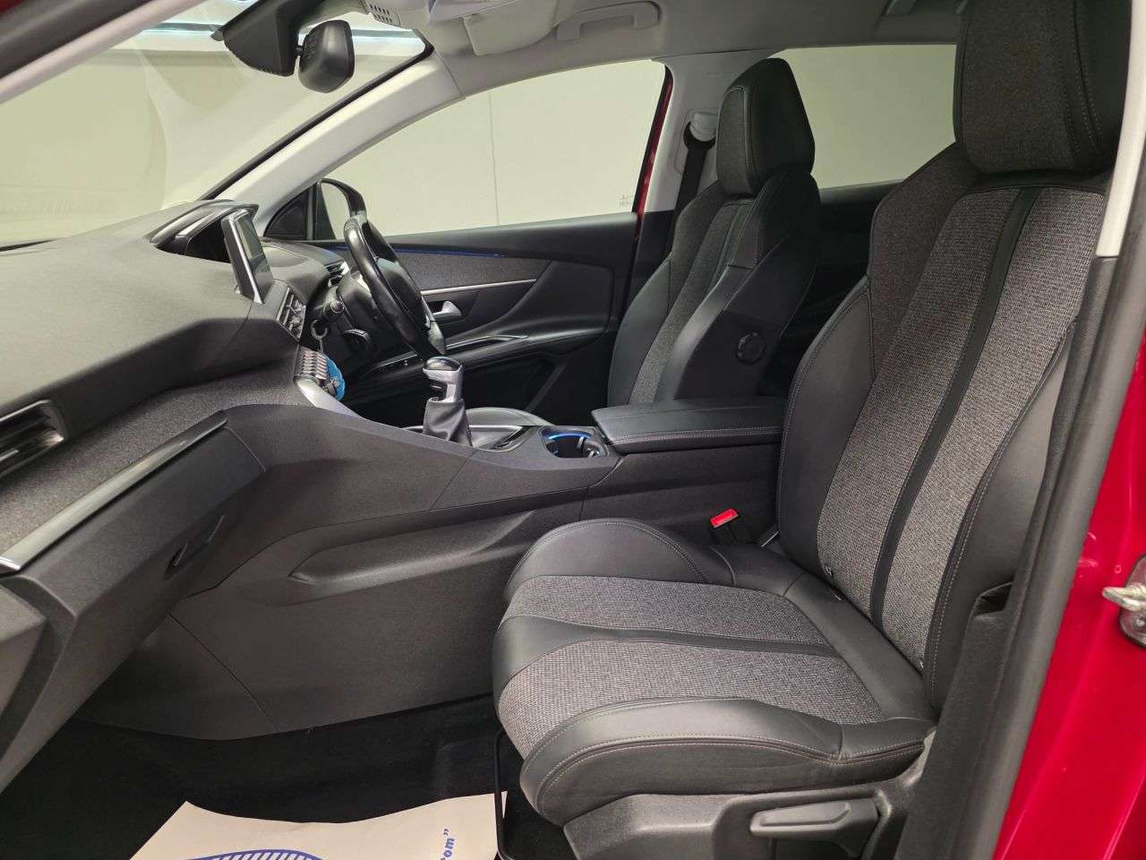 2020 PEUGEOT 3008 2020 PEUGEOT 3008