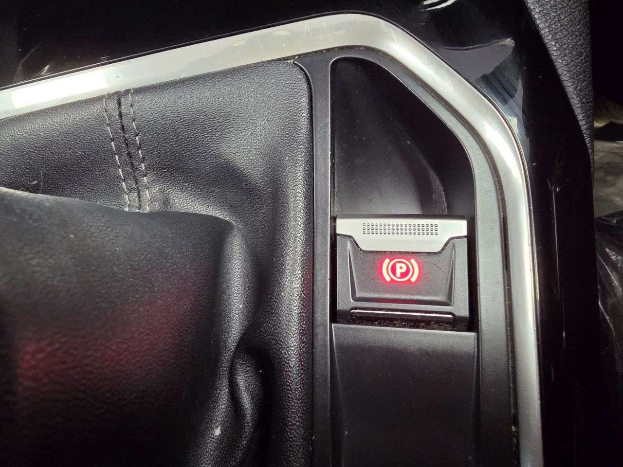 2020 PEUGEOT 3008 2020 PEUGEOT 3008