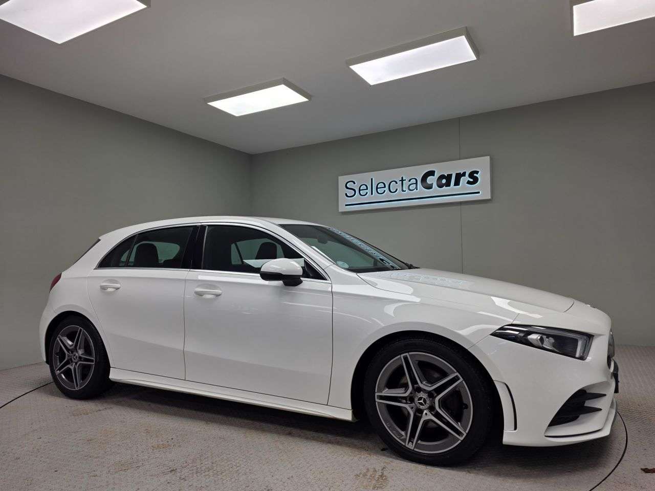 A 2018 MERCEDES-BENZ A-CLASS 1.3 A200 AMG Line Hatchback 5dr Petrol 7G-DCT Euro 6 (s/s) (163 ps) A 2018 MERCEDES-BENZ A-CLASS 1.3 A200 AMG Line Hatchback 5dr Petrol 7G-DCT Euro 6 (s/s) (163 ps)