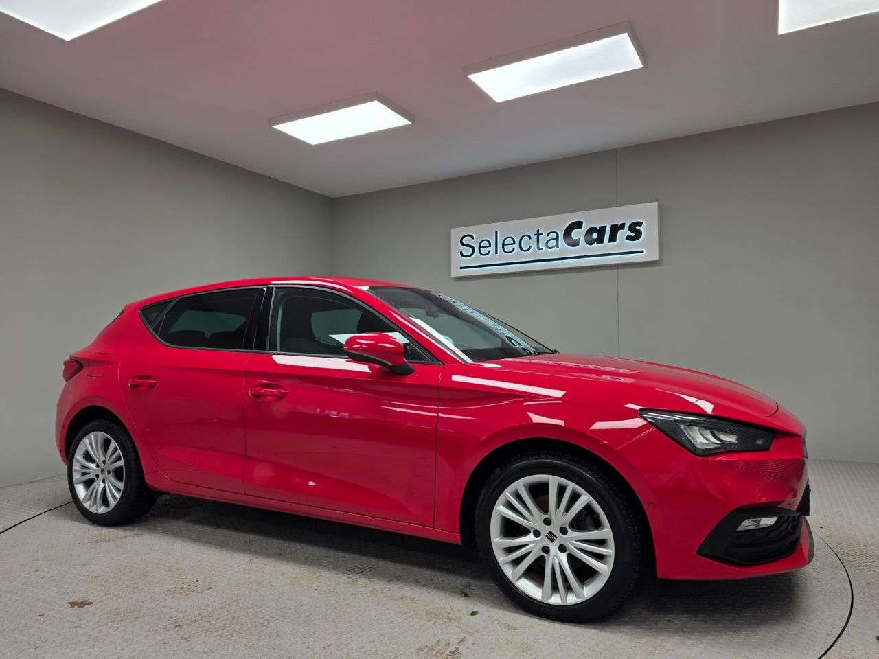 A 2020 SEAT LEON 1.0 TSI SE Dynamic Hatchback 5dr Petrol Manual Euro 6 (s/s) (110 ps) A 2020 SEAT LEON 1.0 TSI SE Dynamic Hatchback 5dr Petrol Manual Euro 6 (s/s) (110 ps)