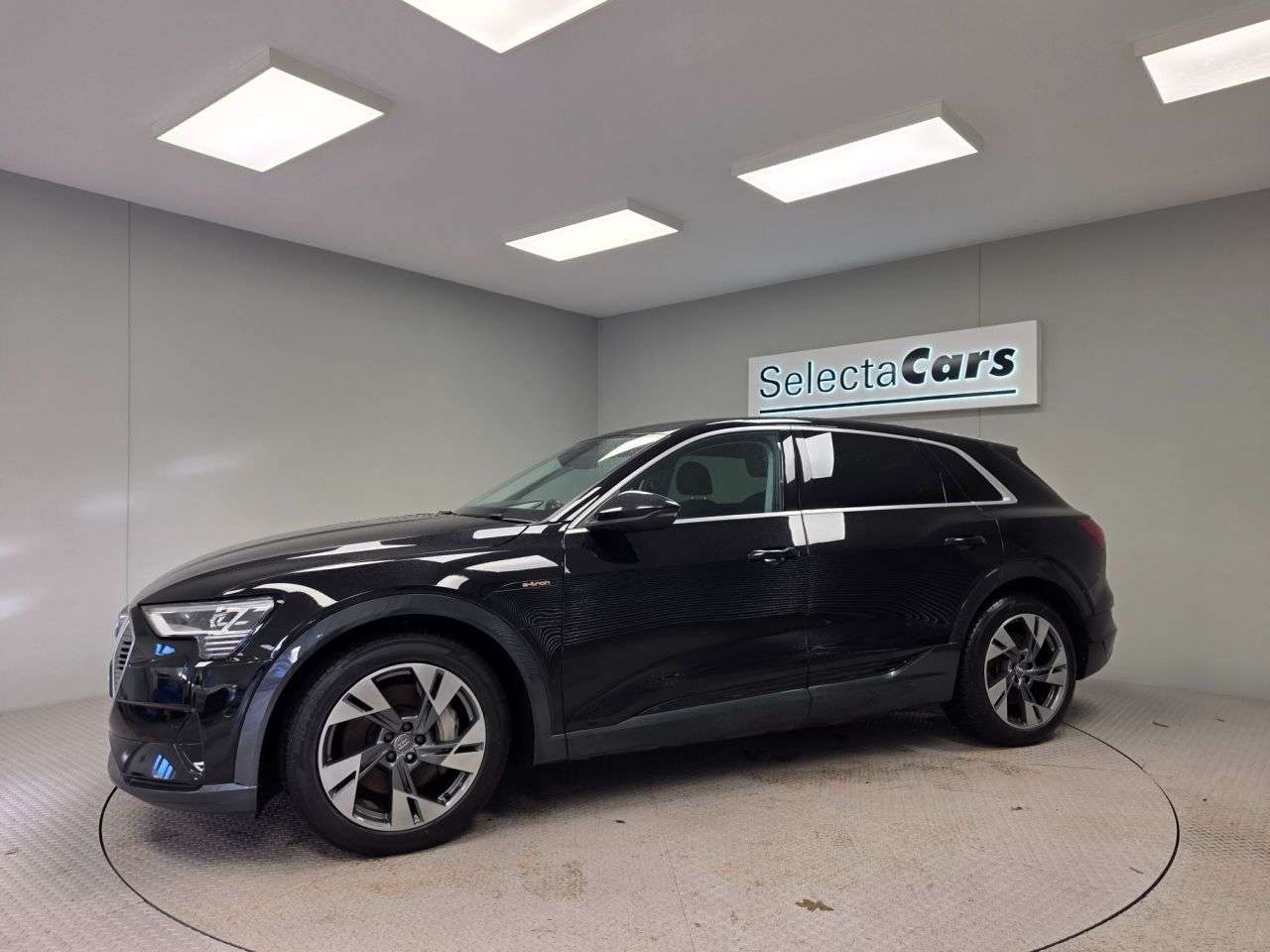 2019 AUDI E-TRON 2019 AUDI E-TRON