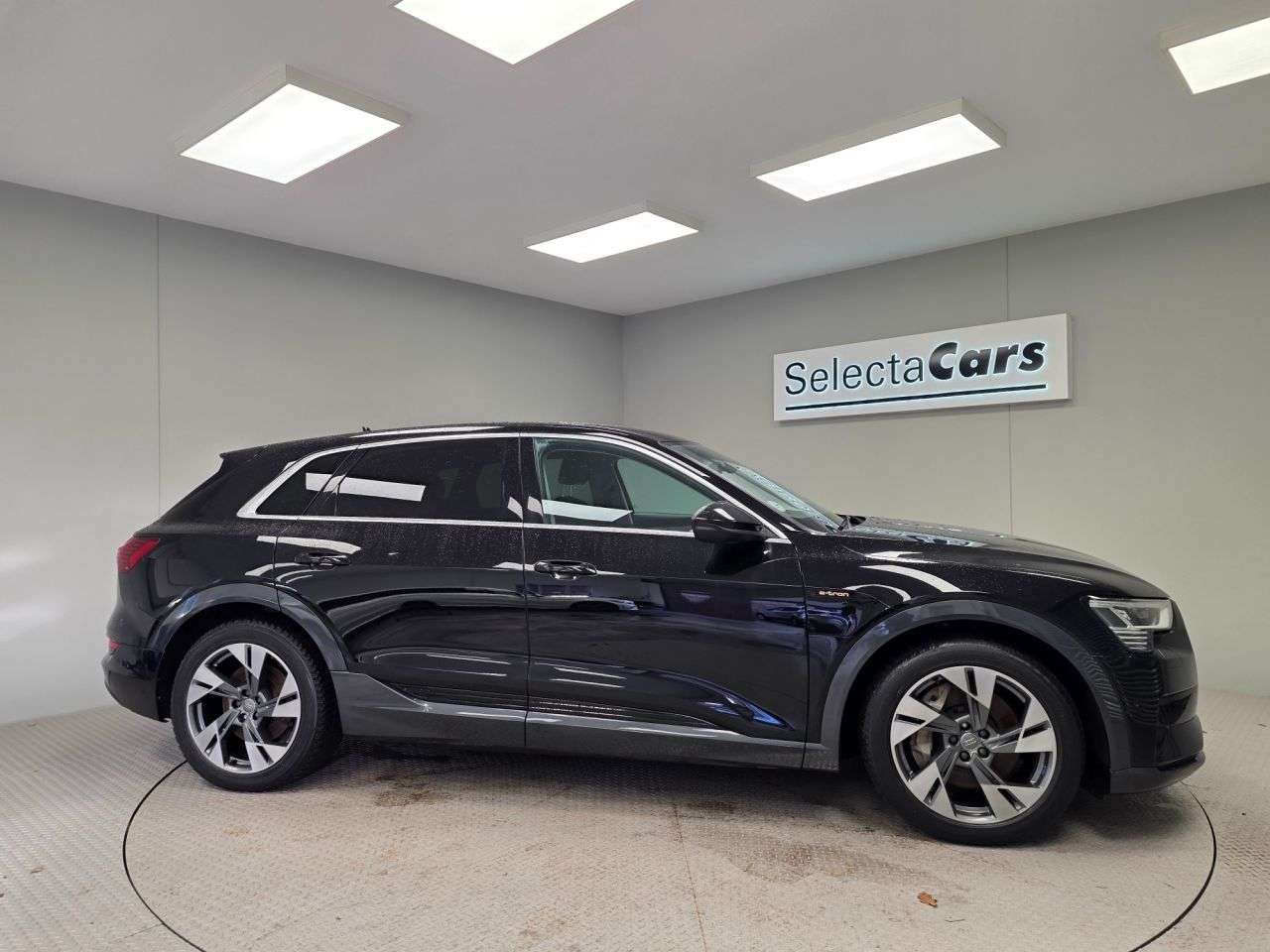 2019 AUDI E-TRON 2019 AUDI E-TRON