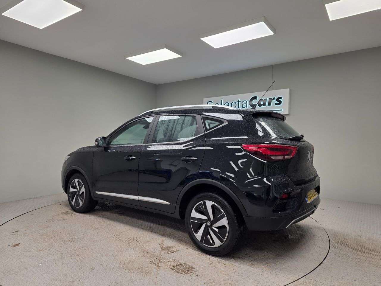 A 2022 MG MG ZS 72.6kWh Trophy Long Range SUV 5dr Electric Auto (156 ps) A 2022 MG MG ZS 72.6kWh Trophy Long Range SUV 5dr Electric Auto (156 ps)