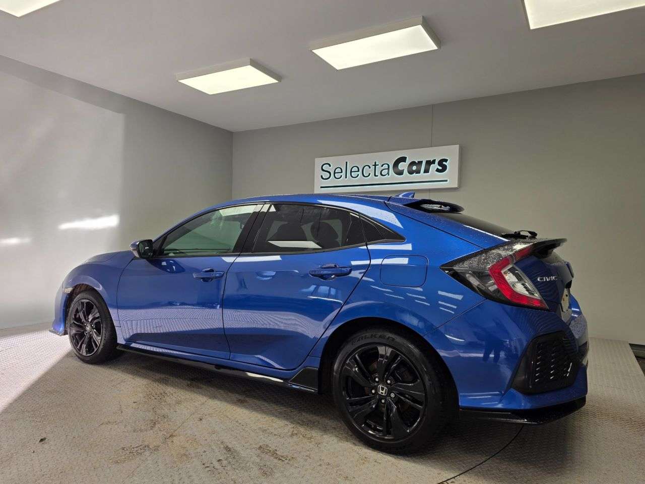 A 2019 HONDA CIVIC 1.5 VTEC Turbo GPF Sport Plus Hatchback 5dr Petrol Manual Euro 6 (s/s) (182 A 2019 HONDA CIVIC 1.5 VTEC Turbo GPF Sport Plus Hatchback 5dr Petrol Manual Euro 6 (s/s) (182