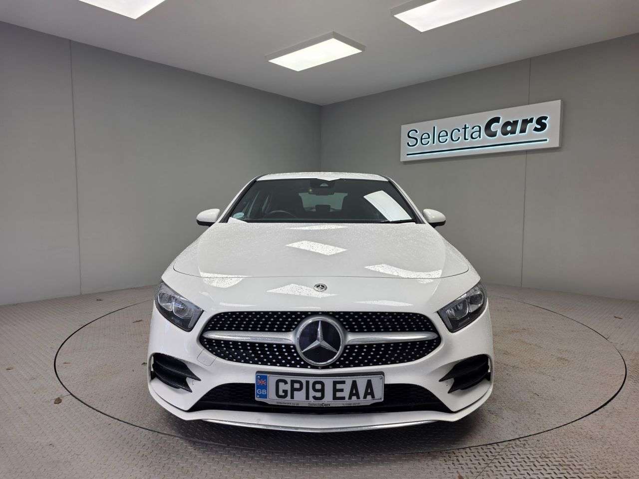A 2019 MERCEDES-BENZ A-CLASS 1.3 A180 AMG Line (Executive) Hatchback 5dr Petrol 7G-DCT Euro 6 (s/s) (136 A 2019 MERCEDES-BENZ A-CLASS 1.3 A180 AMG Line (Executive) Hatchback 5dr Petrol 7G-DCT Euro 6 (s/s) (136