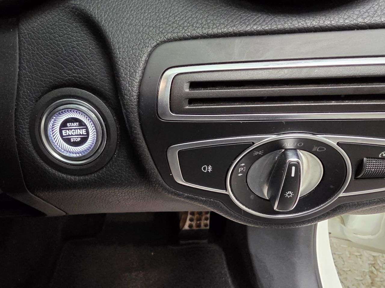 2019 MERCEDES-BENZ C-CLASS 2019 MERCEDES-BENZ C-CLASS