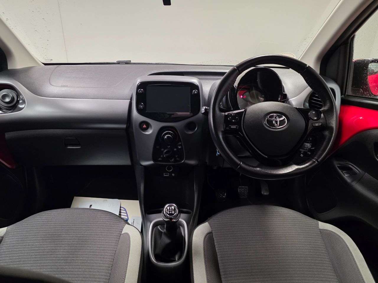 2021 TOYOTA AYGO 2021 TOYOTA AYGO