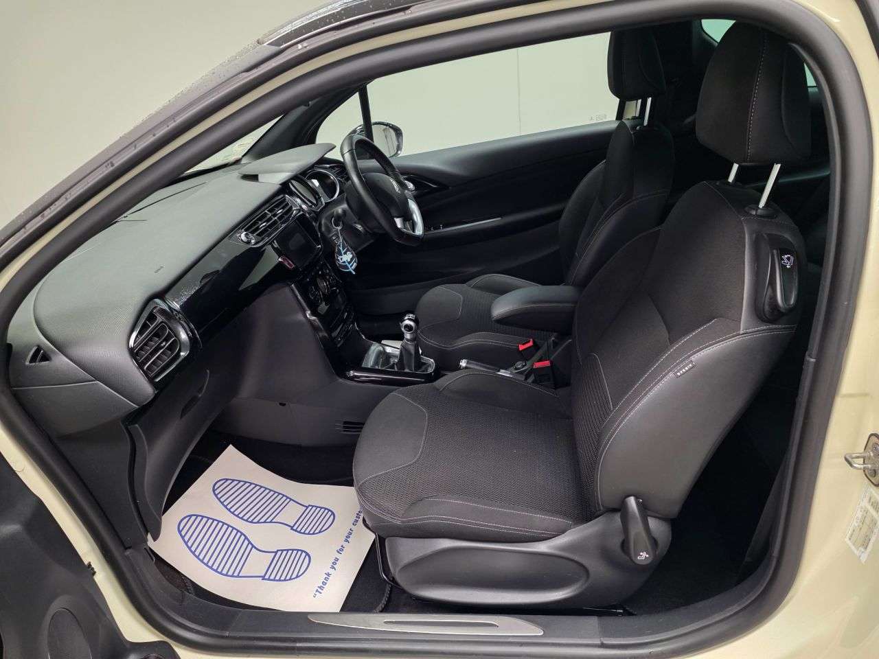 2018 DS AUTOMOBILES DS 3 2018 DS AUTOMOBILES DS 3