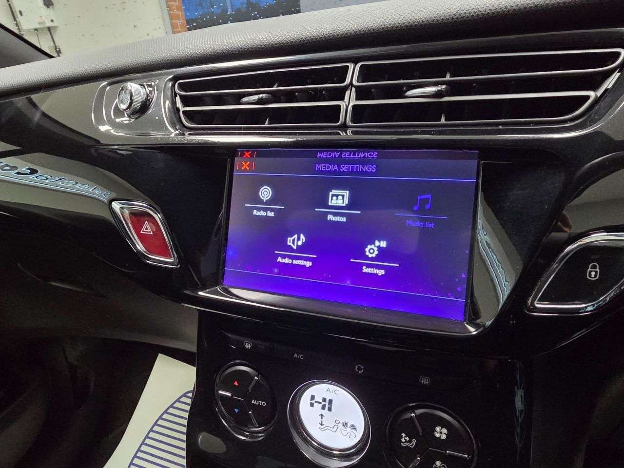 2018 DS AUTOMOBILES DS 3 2018 DS AUTOMOBILES DS 3