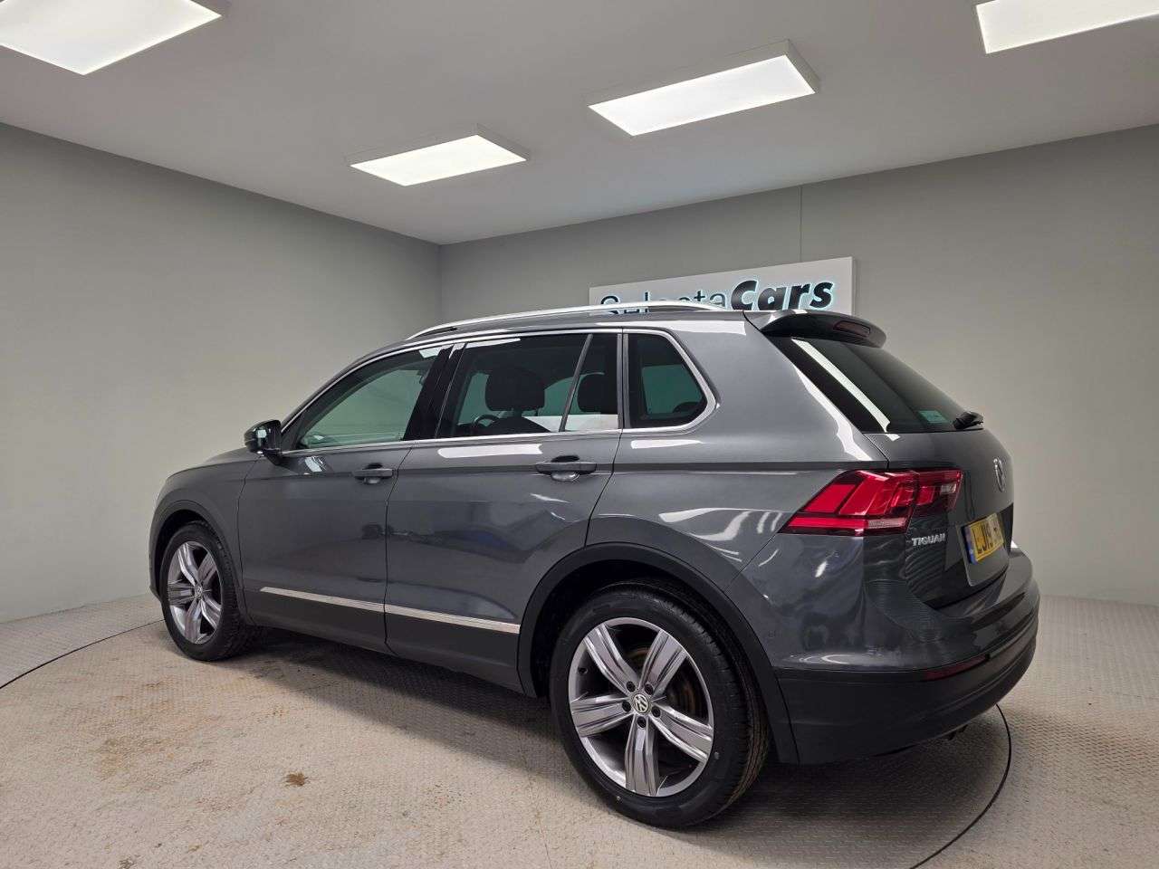 2019 VOLKSWAGEN TIGUAN 2019 VOLKSWAGEN TIGUAN