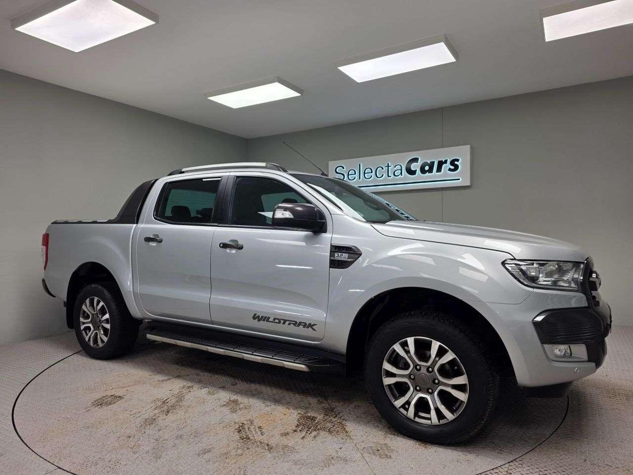 A 2018 FORD RANGER 3.2 TDCi Wildtrak Pickup Double Cab 4dr Diesel Auto 4WD Euro 5 (200 ps) A 2018 FORD RANGER 3.2 TDCi Wildtrak Pickup Double Cab 4dr Diesel Auto 4WD Euro 5 (200 ps)