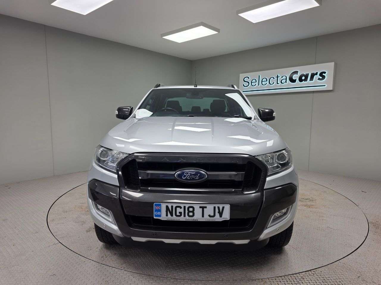A 2018 FORD RANGER 3.2 TDCi Wildtrak Pickup Double Cab 4dr Diesel Auto 4WD Euro 5 (200 ps) A 2018 FORD RANGER 3.2 TDCi Wildtrak Pickup Double Cab 4dr Diesel Auto 4WD Euro 5 (200 ps)