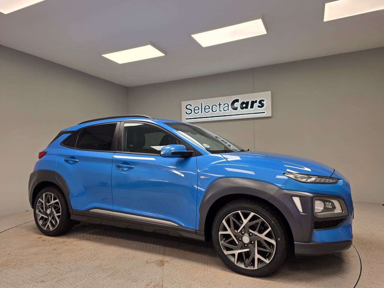 A 2020 HYUNDAI KONA 1.6 h-GDi Premium SE SUV 5dr Petrol Hybrid DCT Euro 6 (s/s) (141 ps) A 2020 HYUNDAI KONA 1.6 h-GDi Premium SE SUV 5dr Petrol Hybrid DCT Euro 6 (s/s) (141 ps)