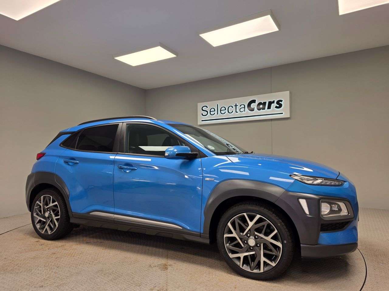 A 2020 HYUNDAI KONA 1.6 h-GDi Premium SE SUV 5dr Petrol Hybrid DCT Euro 6 (s/s) (141 ps) A 2020 HYUNDAI KONA 1.6 h-GDi Premium SE SUV 5dr Petrol Hybrid DCT Euro 6 (s/s) (141 ps)