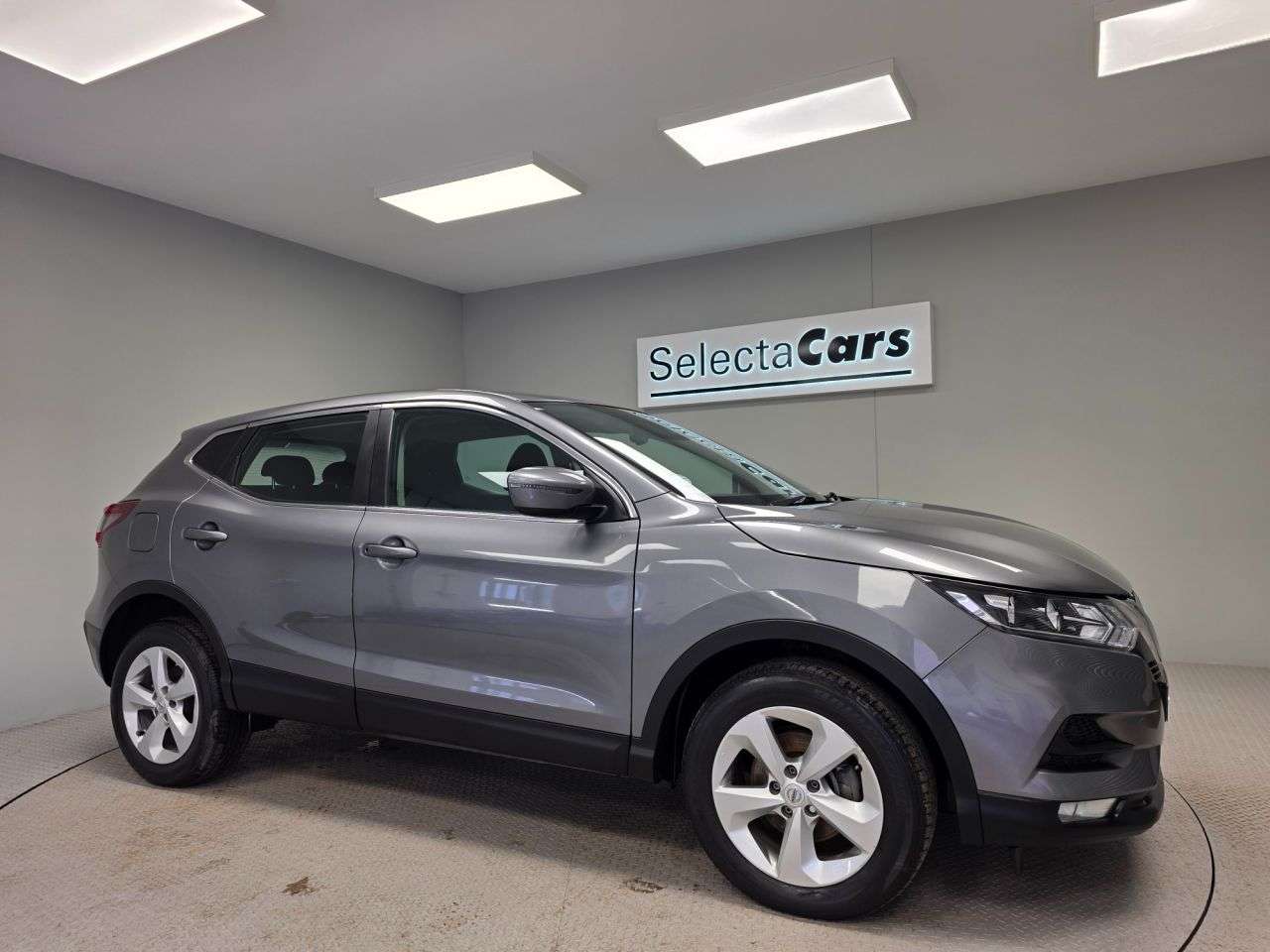 A 2020 NISSAN QASHQAI 1.3 DIG-T Acenta Premium SUV 5dr Petrol DCT Auto Euro 6 (s/s) (160 ps) A 2020 NISSAN QASHQAI 1.3 DIG-T Acenta Premium SUV 5dr Petrol DCT Auto Euro 6 (s/s) (160 ps)