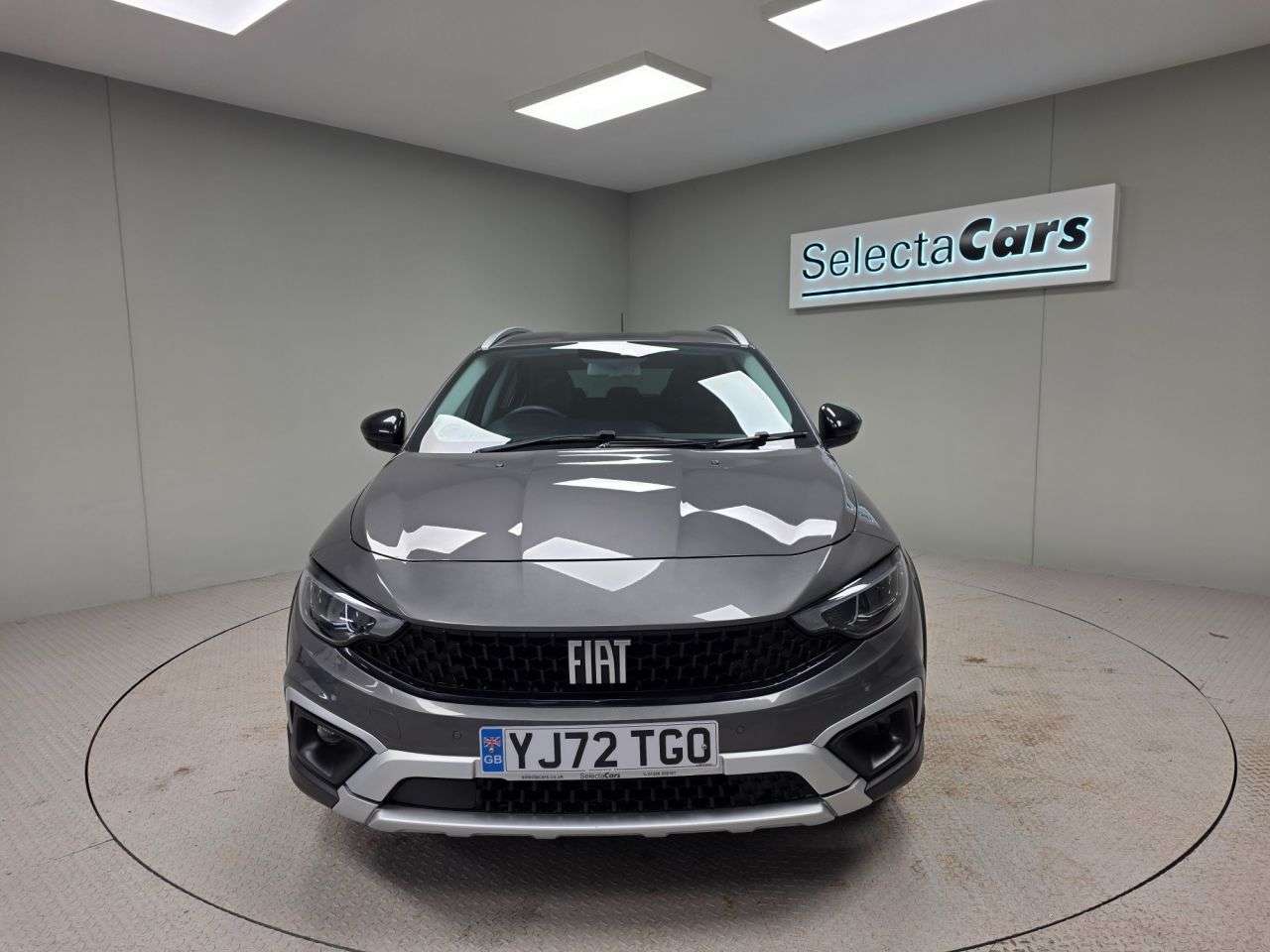 A 2022 FIAT TIPO 1.0 Cross Hatchback 5dr Petrol Manual Euro 6 (s/s) (100 bhp) A 2022 FIAT TIPO 1.0 Cross Hatchback 5dr Petrol Manual Euro 6 (s/s) (100 bhp)