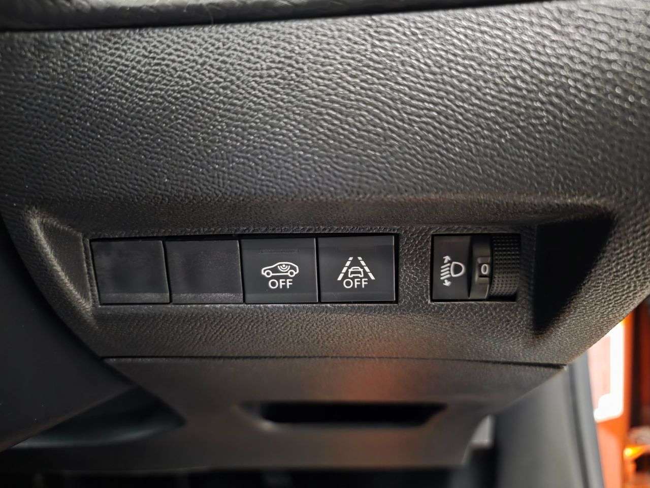 2021 PEUGEOT 2008 2021 PEUGEOT 2008