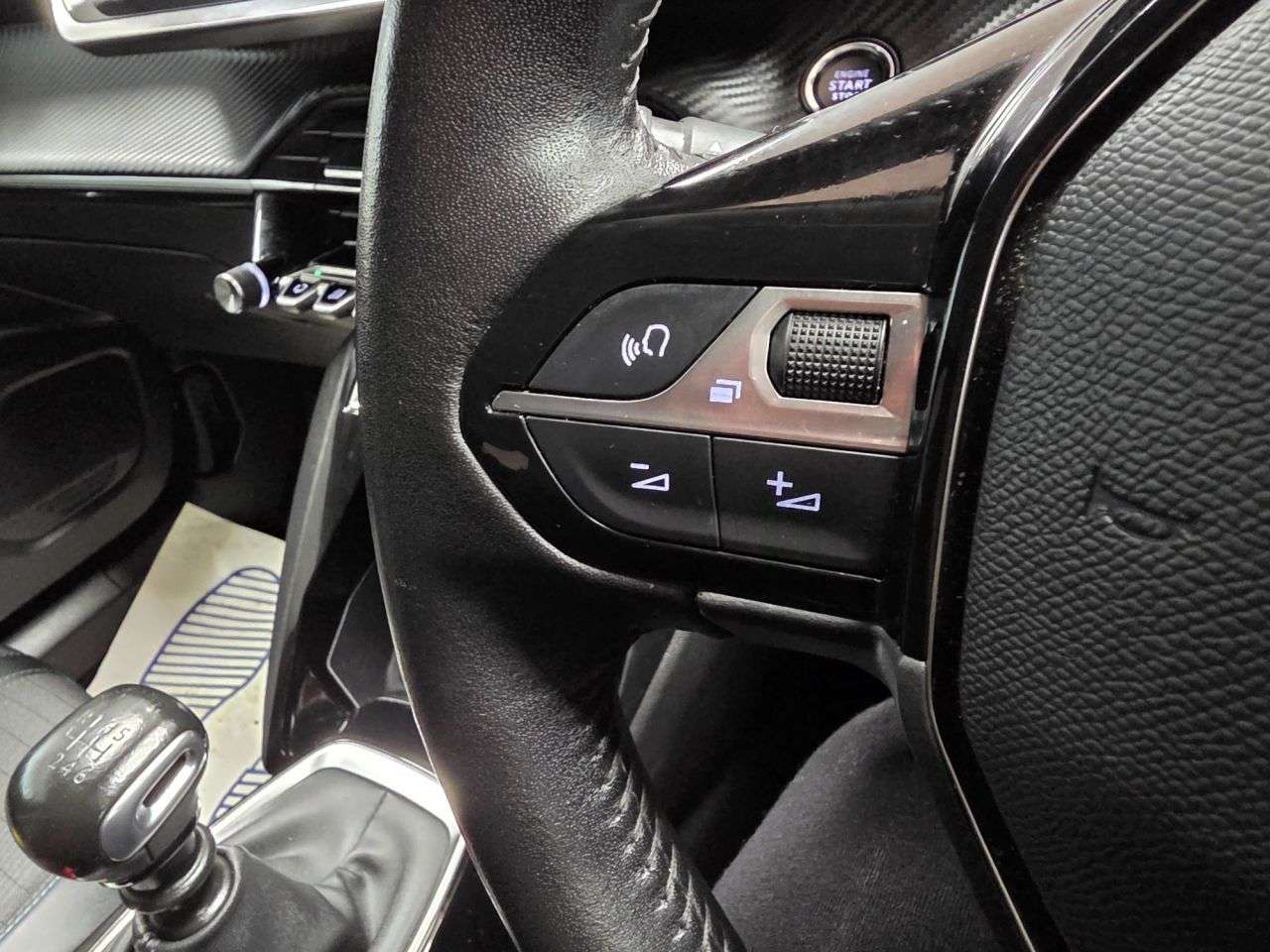 2021 PEUGEOT 2008 2021 PEUGEOT 2008