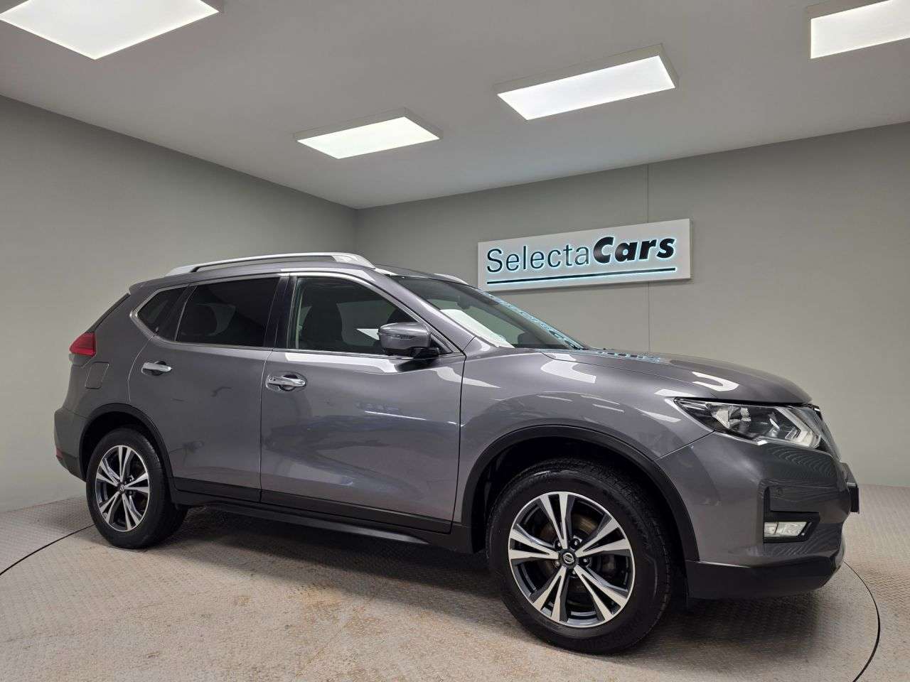A 2019 NISSAN X-TRAIL 1.3 DIG-T N-Connecta SUV 5dr Petrol DCT Auto Euro 6 (s/s) (160 ps) A 2019 NISSAN X-TRAIL 1.3 DIG-T N-Connecta SUV 5dr Petrol DCT Auto Euro 6 (s/s) (160 ps)