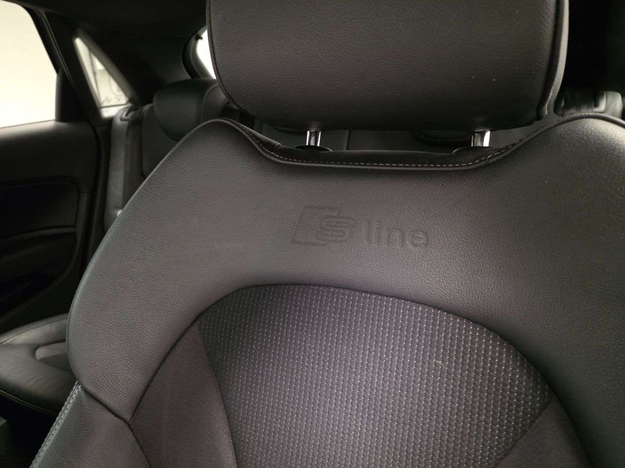 2016 AUDI A1 2016 AUDI A1