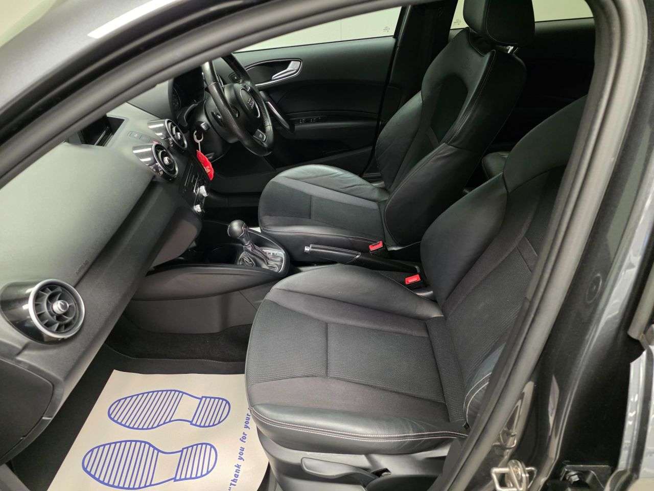 2016 AUDI A1 2016 AUDI A1