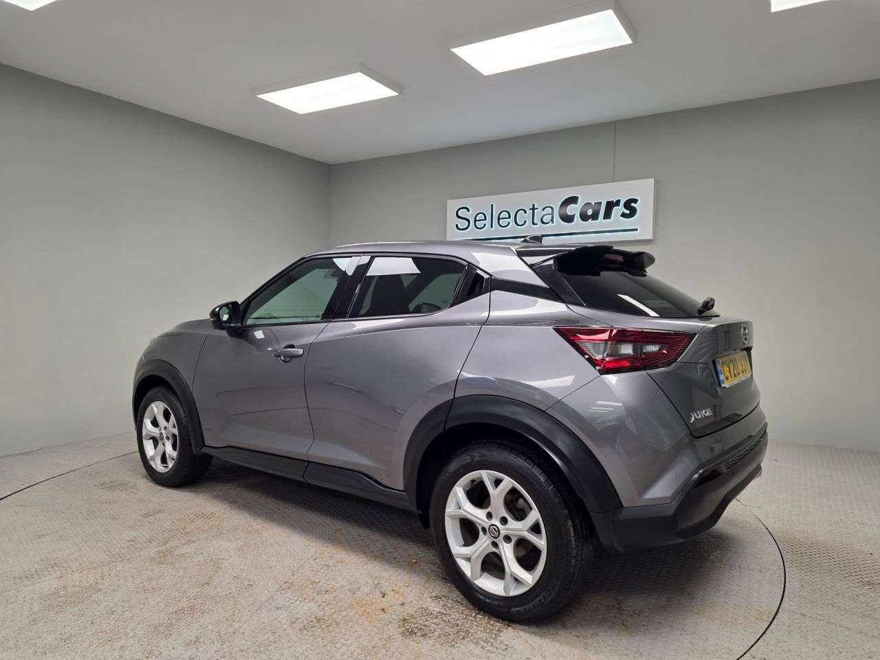 A 2020 NISSAN JUKE 1.0 DIG-T N-Connecta SUV 5dr Petrol Manual Euro 6 (s/s) (117 ps) A 2020 NISSAN JUKE 1.0 DIG-T N-Connecta SUV 5dr Petrol Manual Euro 6 (s/s) (117 ps)