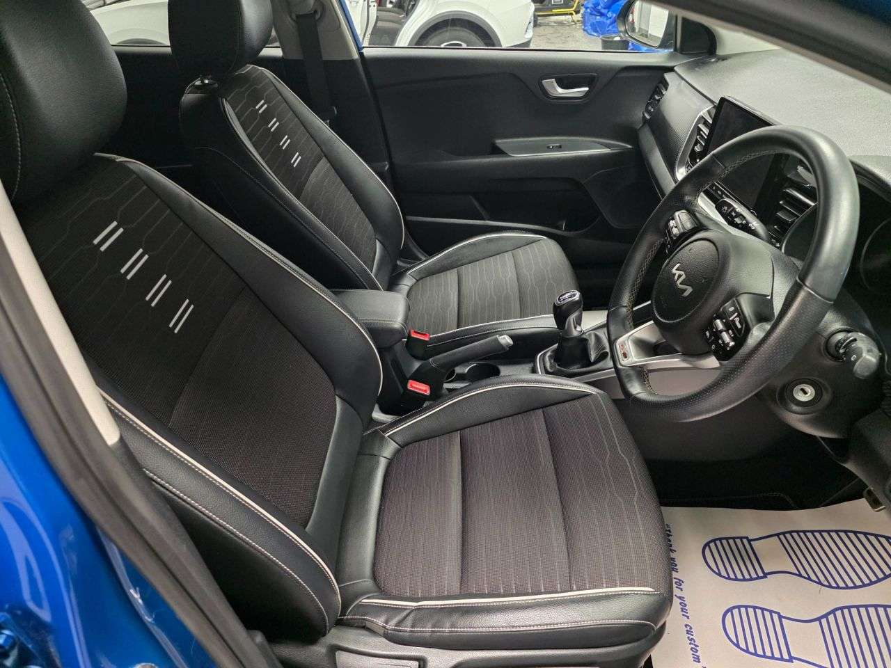 2022 KIA STONIC 2022 KIA STONIC