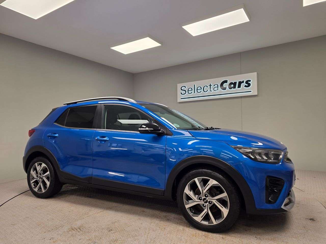 A 2022 KIA STONIC 1.0 T-GDi MHEV GT-Line SUV 5dr Petrol Hybrid Manual Euro 6 (s/s) (118 bhp) A 2022 KIA STONIC 1.0 T-GDi MHEV GT-Line SUV 5dr Petrol Hybrid Manual Euro 6 (s/s) (118 bhp)