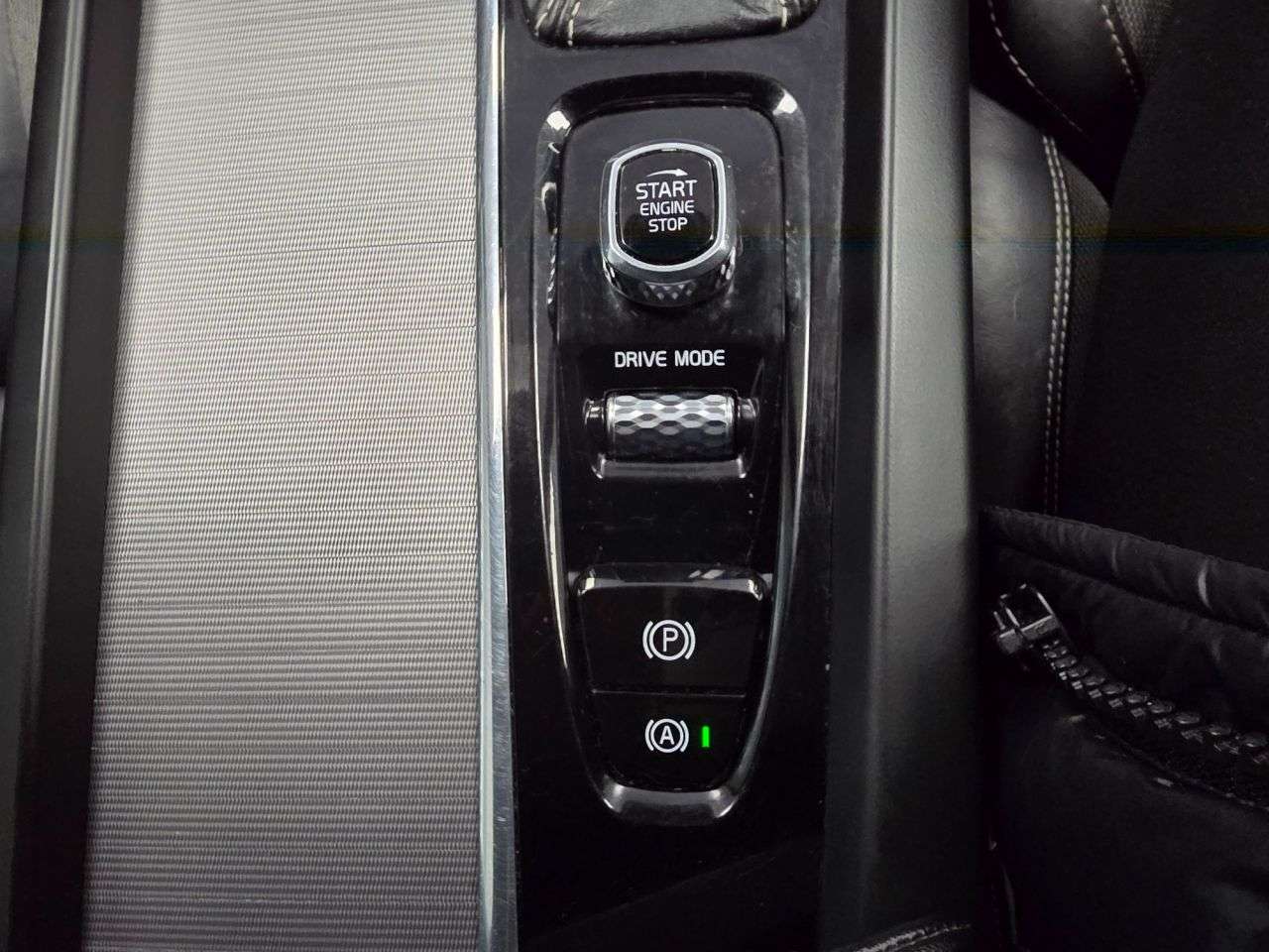 2020 VOLVO XC60 2020 VOLVO XC60