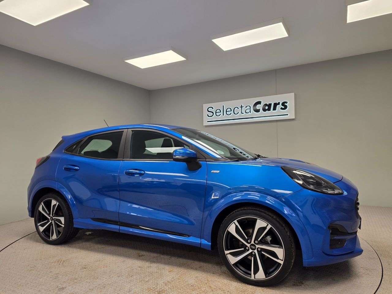 A 2022 FORD PUMA 1.0T EcoBoost MHEV ST-Line SUV 5dr Petrol DCT Euro 6 (s/s) (125 ps) A 2022 FORD PUMA 1.0T EcoBoost MHEV ST-Line SUV 5dr Petrol DCT Euro 6 (s/s) (125 ps)