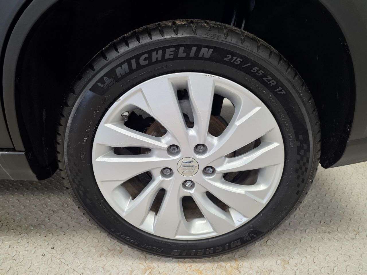 2023 SUZUKI S-CROSS 2023 SUZUKI S-CROSS